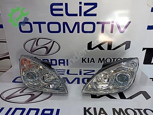 Hyundai i30 Sağ Ön Far çıkma parça
