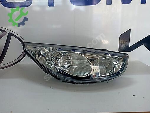 Hyundai ix35 Sağ Ön Far çıkma parça