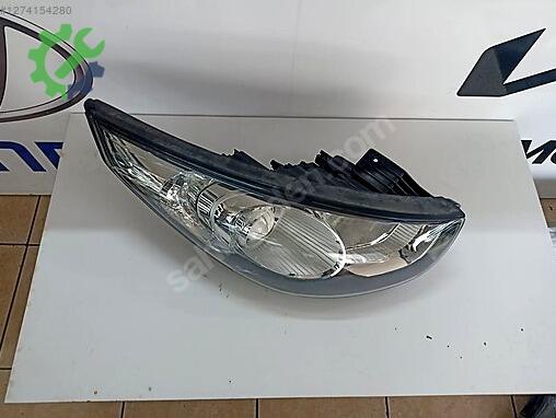 Hyundai ix35 Sağ Ön Far çıkma parça