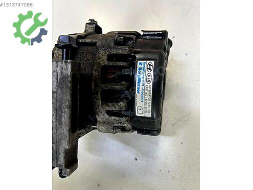 Kia Sportage Şarj Dinamosu 37300-2U200 çıkma parça