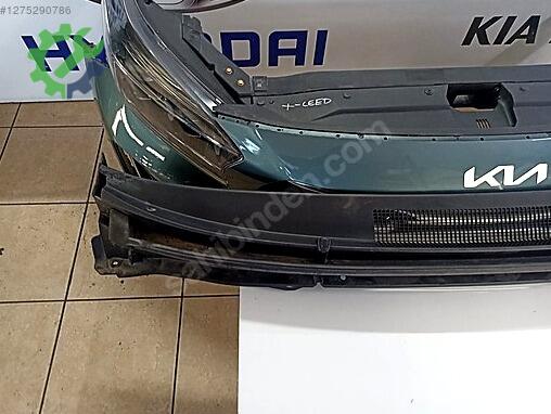 Hyundai Staria Ön Panjur çıkma parça
