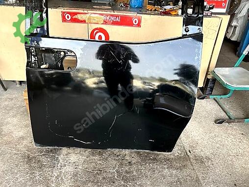 Hyundai Staria Sağ Ön Kapı çıkma parça