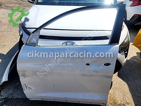 Hyundai Tucson Sol Ön Kapı çıkma parça