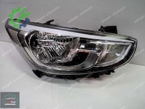 Hyundai Accent Blue Sağ Ön Far Lambası 92102-1R740 YS YP