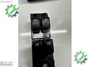 Hyundai Düğme Sol Ön Cam Açma Düğmesi Getz 05-11 93570-1C100