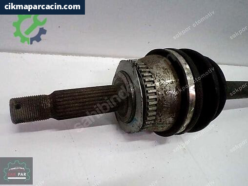 Hyundai Elantra Sağ Ön Aks 49500-2D112 çıkma parça