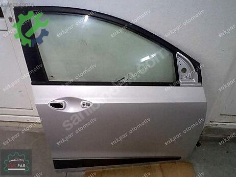 Hyundai i20 Sağ Ön Kapı çıkma parça