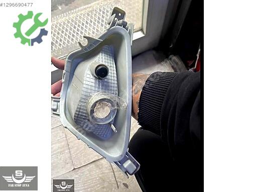 Hyundai i20 Sağ Ön Far çıkma parça