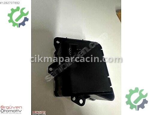 Hyundai i30 El Freni Butonu 2012-15 çıkma parça