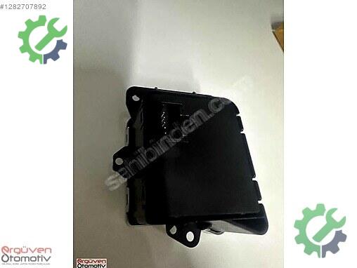Hyundai i30 El Freni Butonu 2012-15 çıkma parça