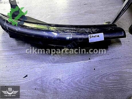 Hyundai Staria Sağ Ön Far çıkma parça