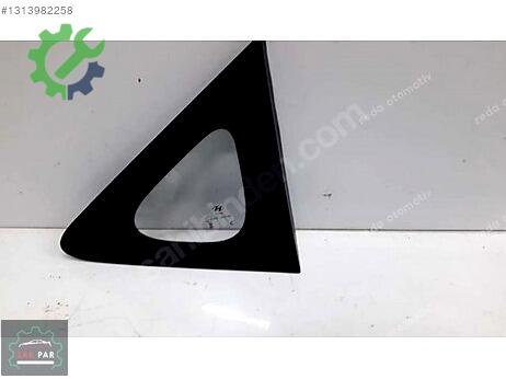 Hyundai Staria Kelebek Camı çıkma parça