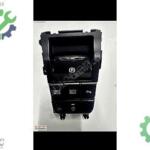 Hyundai Tucson 16- elektronik el fren tuşu butonu 93300-D3010