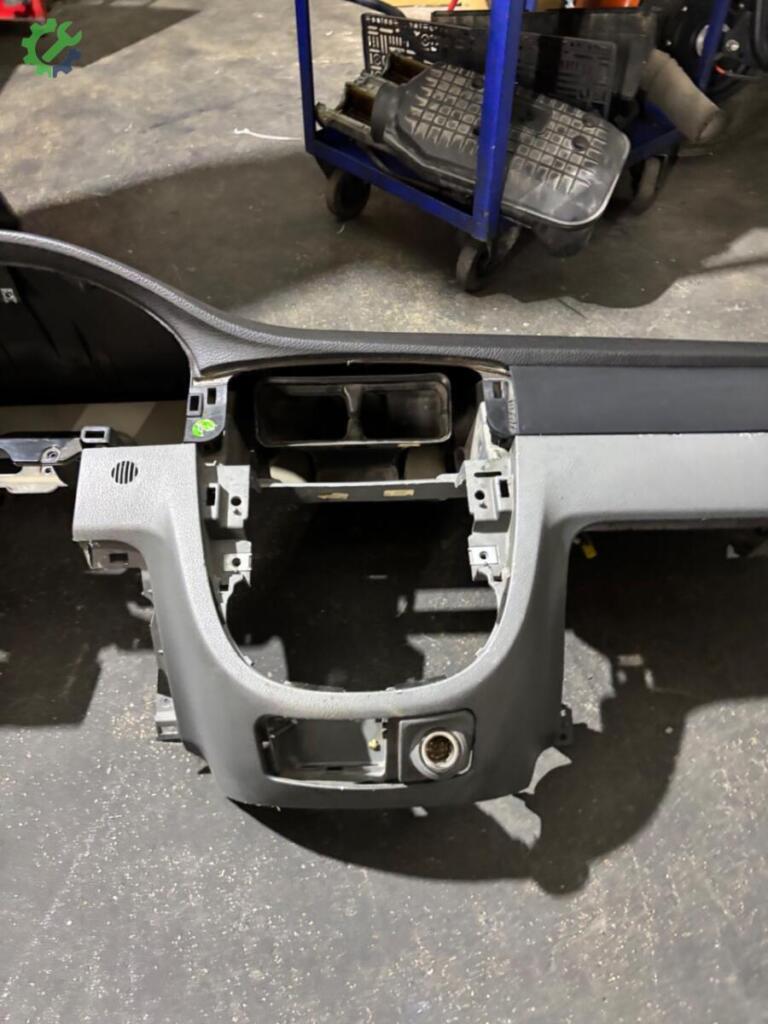 Chevrolet Lacetti Göğüs çıkma parça