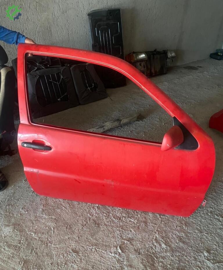 Volkswagen Polo Sağ Ön Kapı çıkma parça