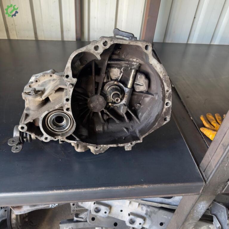 Nissan Primera Manuel Şanzıman çıkma parça