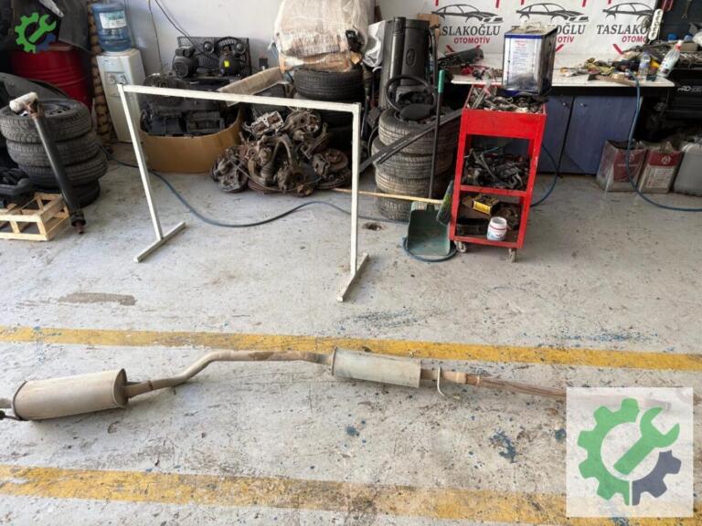 Opel Corsa Komple Egzoz çıkma parça