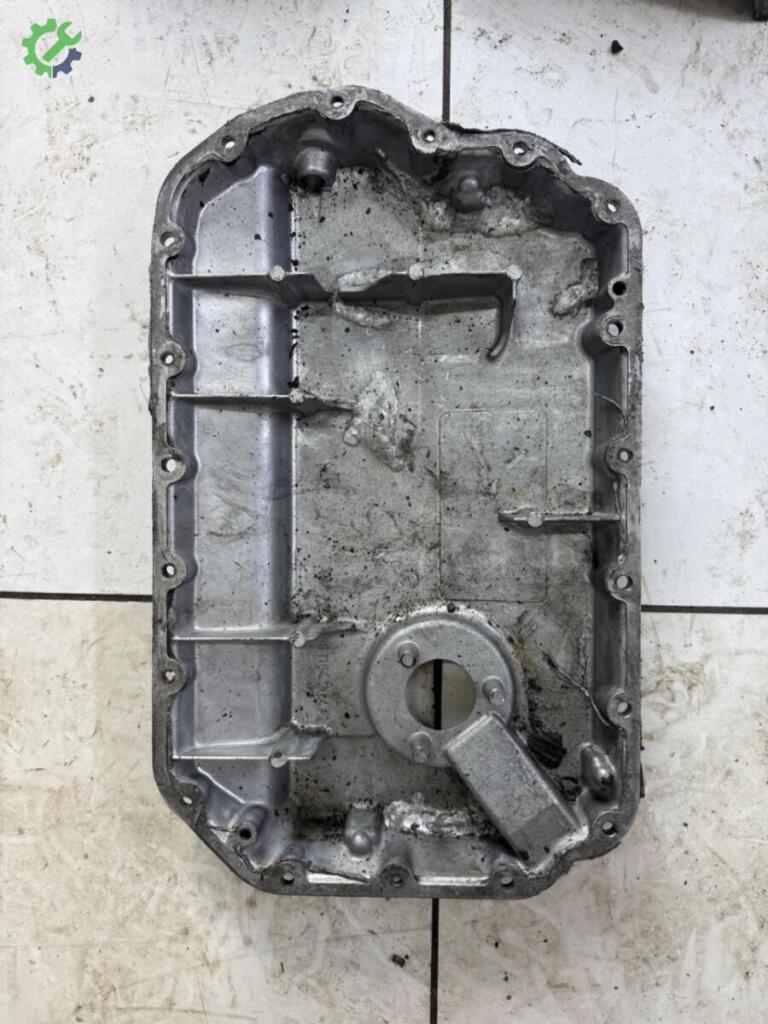 Audi A4 Karter çıkma parça