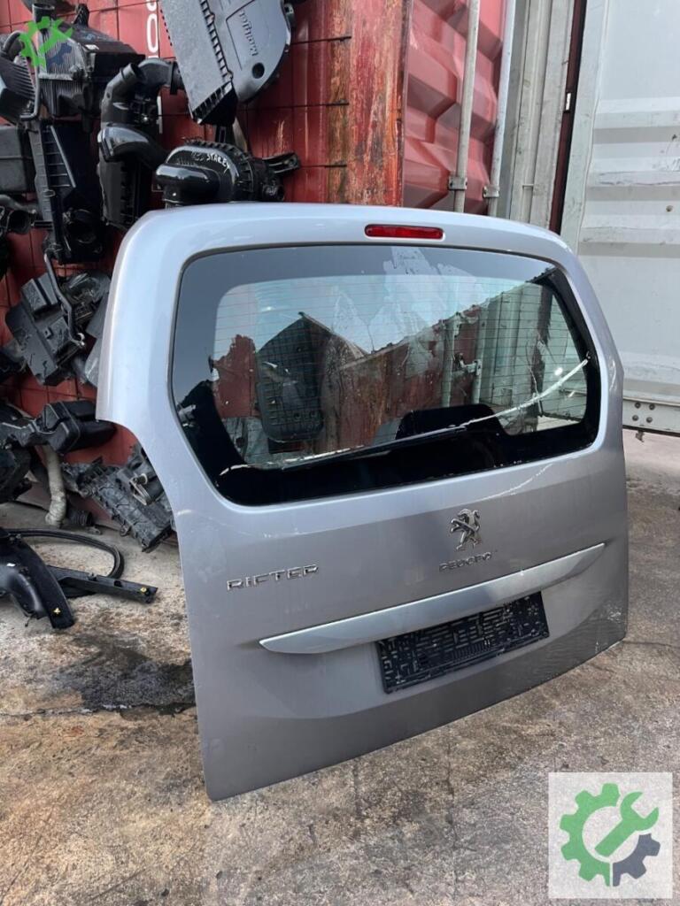 Peugeot Rifter Bagaj Kapağı çıkma parça