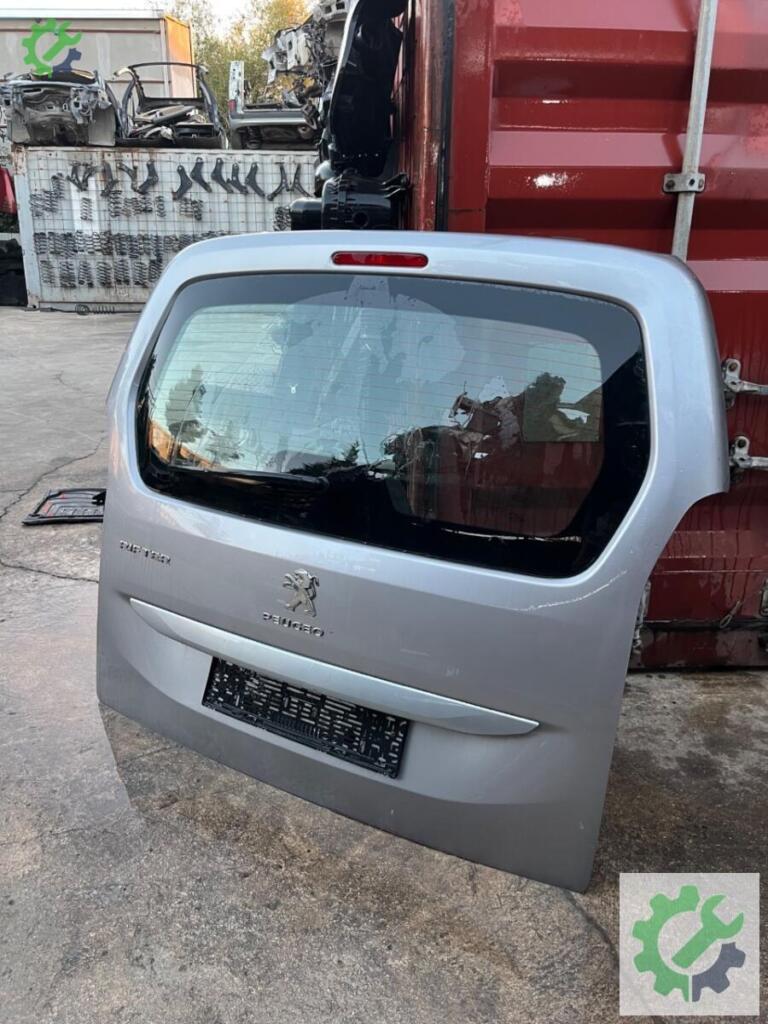 Peugeot Rifter Bagaj Kapağı çıkma parça