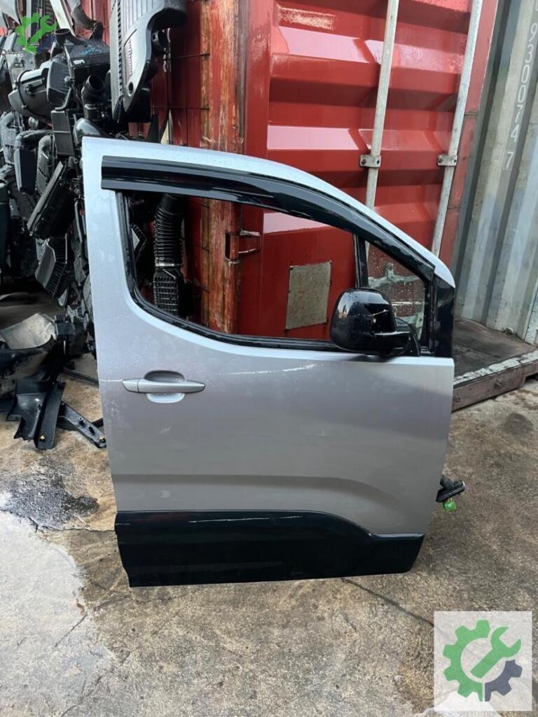 Peugeot Rifter Sağ Ön Kapı çıkma parça