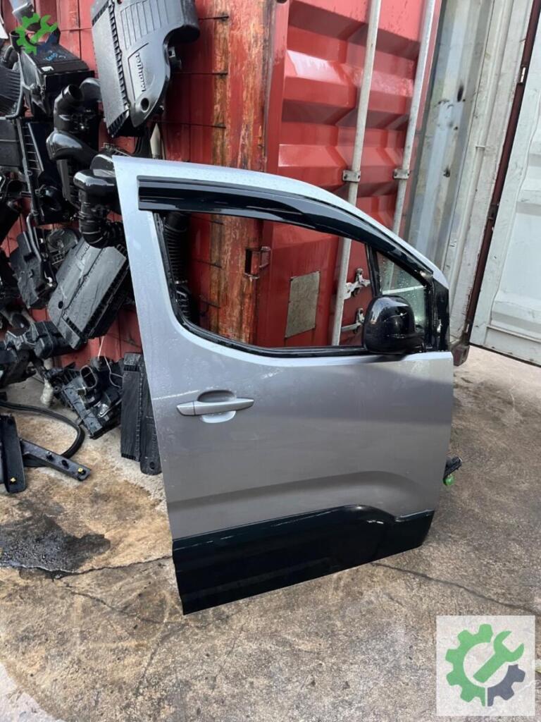 Peugeot Rifter Sağ Ön Kapı çıkma parça
