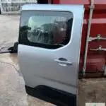 PEUGEOT RİFTER SAĞ ARKA SÜRGÜLÜ KAPI HATASIZ DOLU