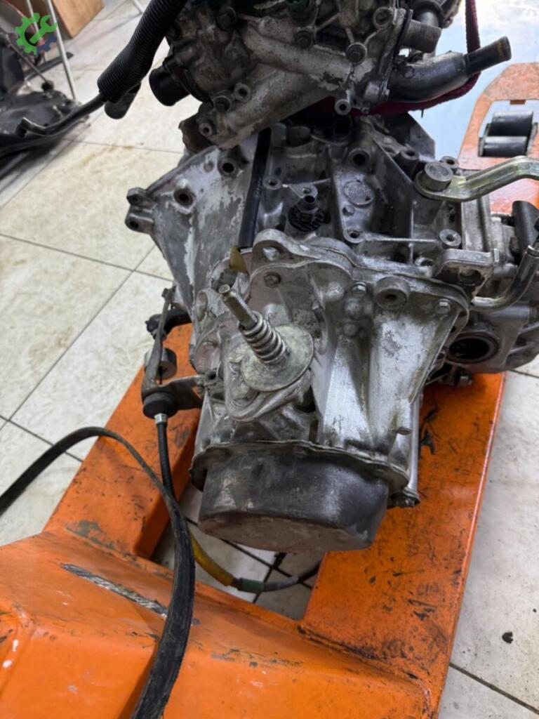 Peugeot 206 Şanzıman çıkma parça