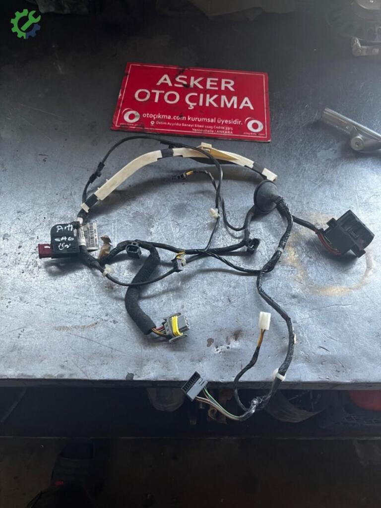 Opel Astra Sağ Ön Kapı çıkma parça