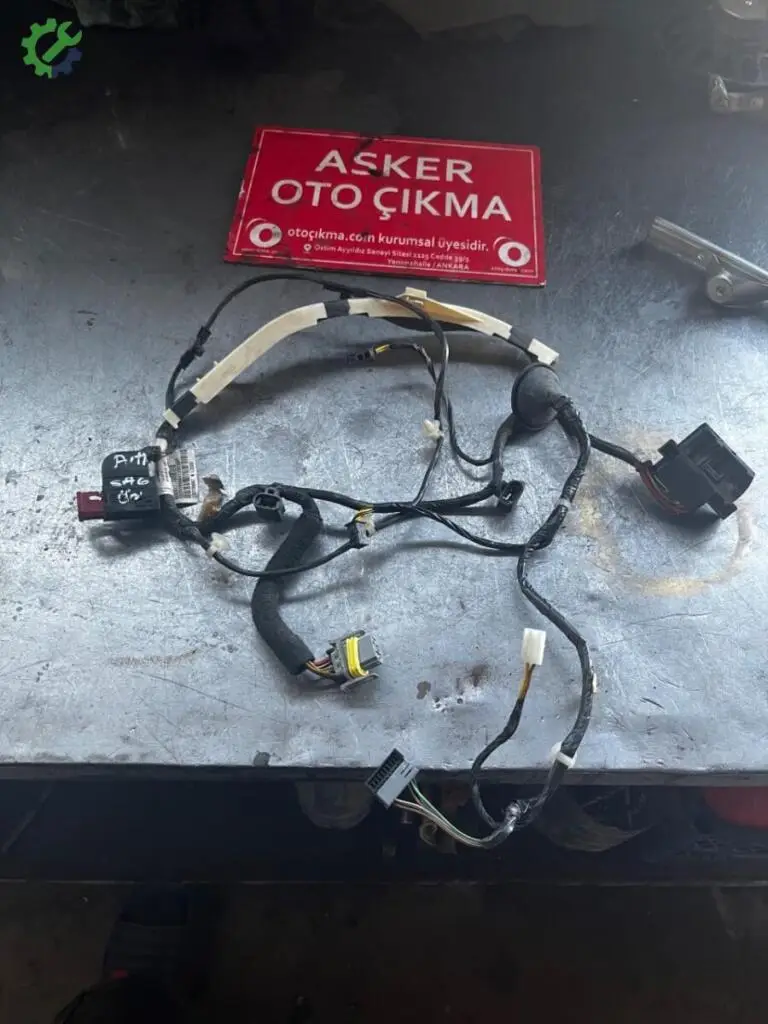 Opel Astra Sağ Ön Kapı çıkma parça