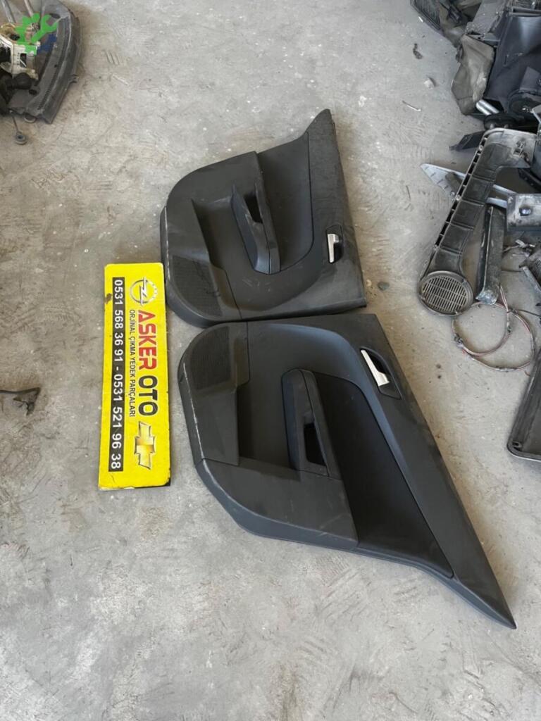 Opel Astra Sol Arka Kapı çıkma parça