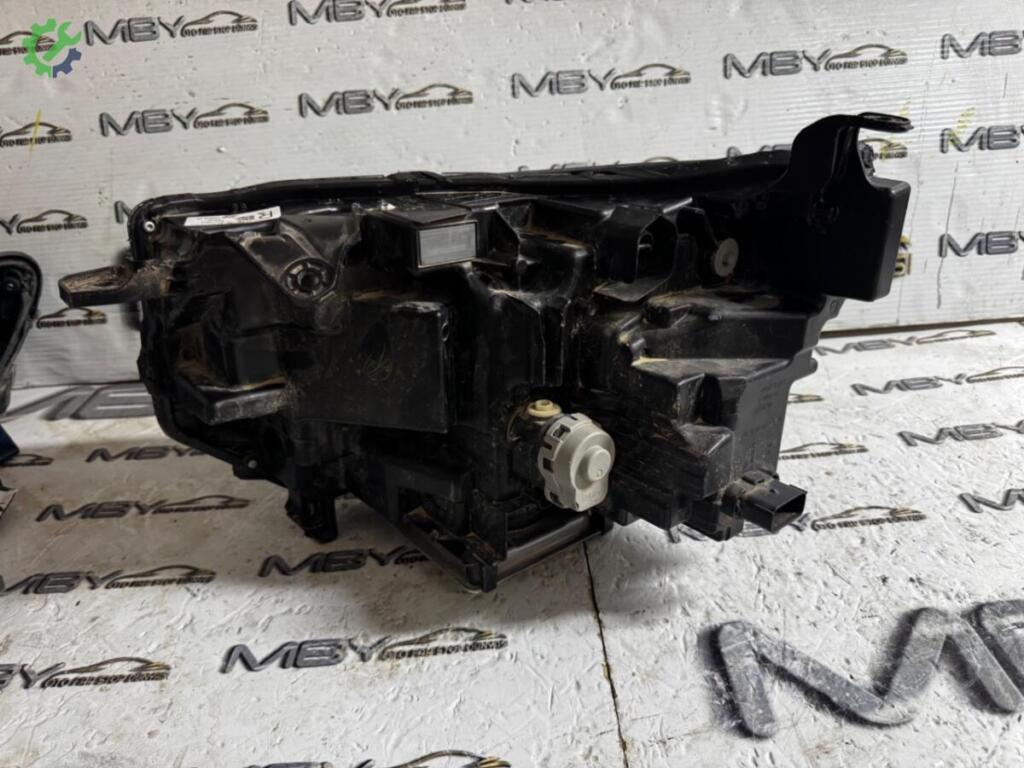 Volkswagen Amarok Far çıkma parça