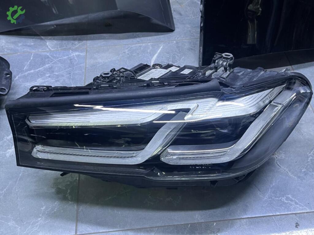 BMW 5 Serisi Sol Ön Far 5A388C7 çıkma parça