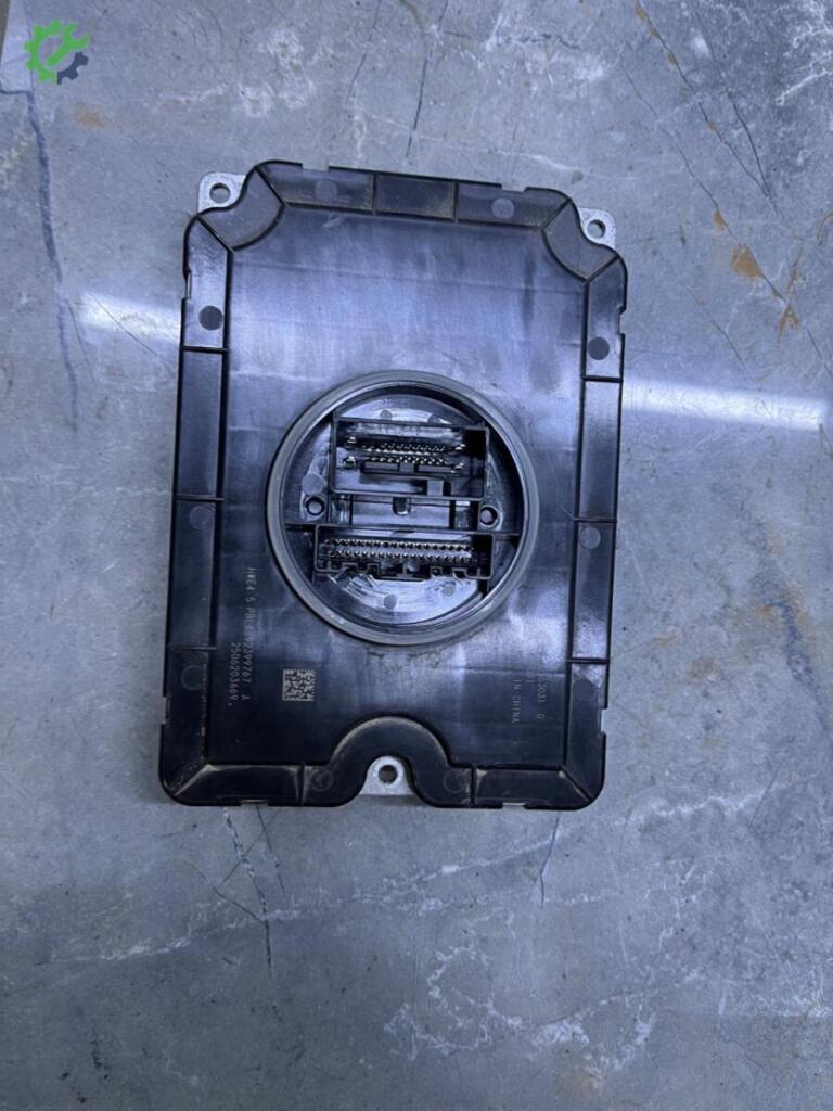 Volvo EX30 Far Beyni çıkma parça