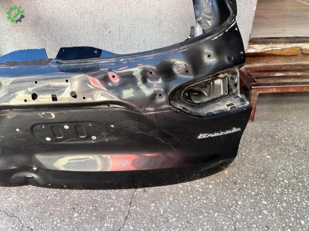 Maserati Grecale Bagaj Kapağı çıkma parça