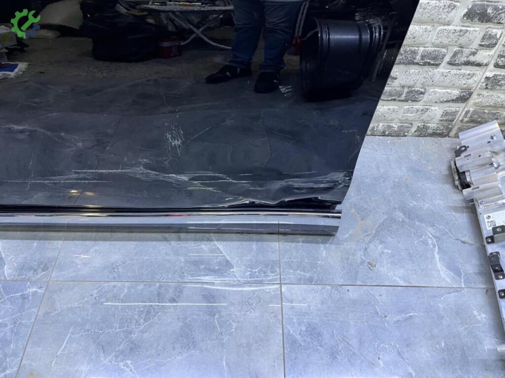 Volvo XC90 Sol Ön Kapı çıkma parça