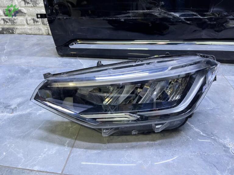 Volkswagen Taigo Far çıkma parça