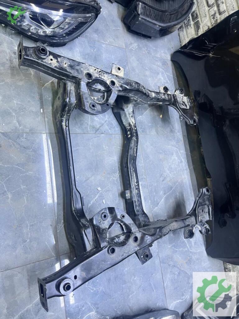 Mercedes-Benz Vito Travers çıkma parça