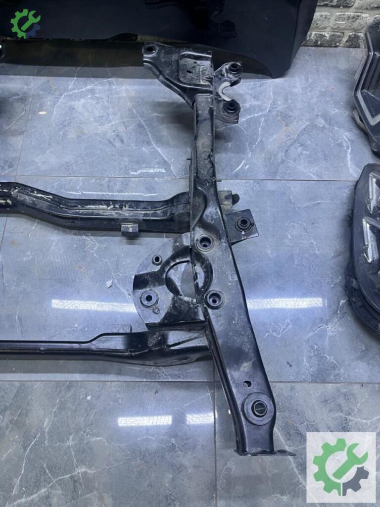 Mercedes-Benz Vito Travers çıkma parça