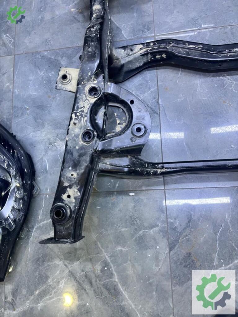 Mercedes-Benz Vito Travers çıkma parça