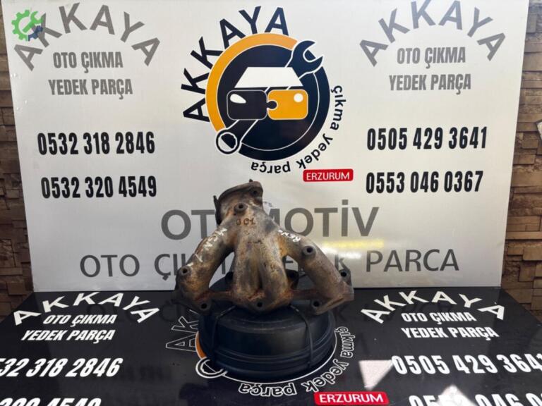 Dacia Sandero Egzoz Manifoldu çıkma parça