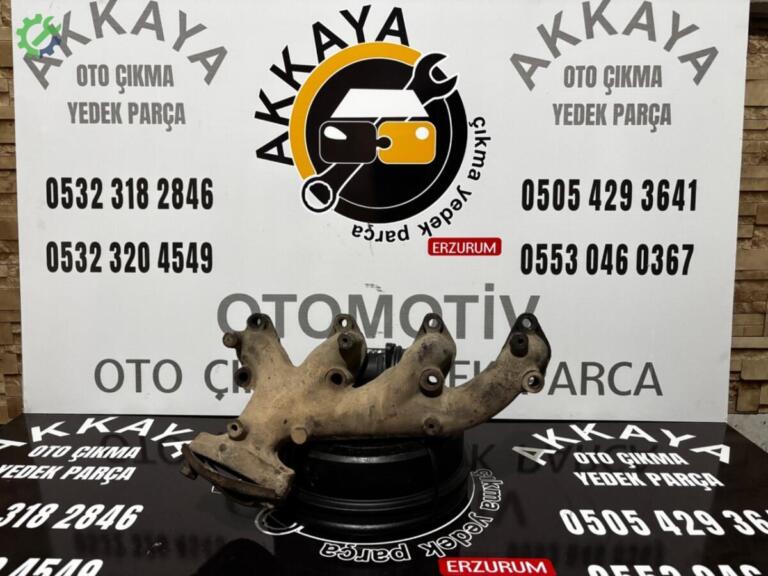 Mazda E-2200 Egzoz Manifoldu çıkma parça