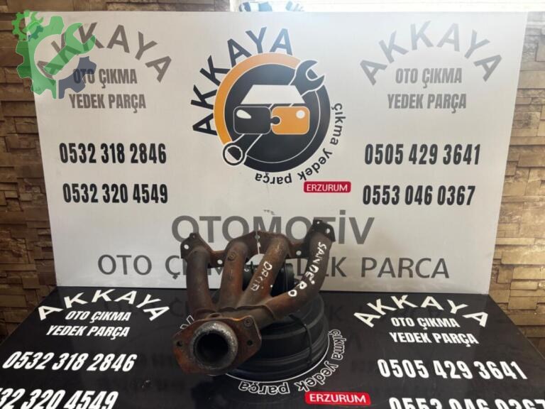 Dacia Sandero Egzoz Manifoldu çıkma parça
