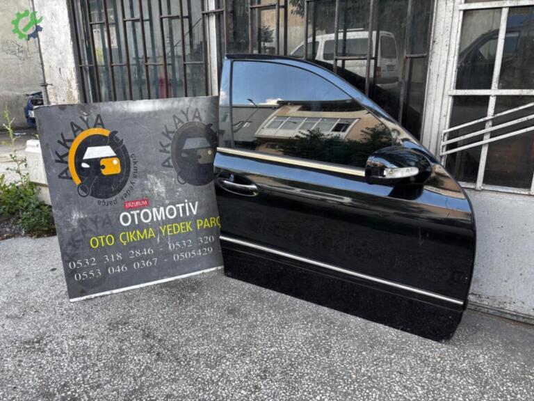Mercedes-Benz E Serisi Sağ Kapı çıkma parça