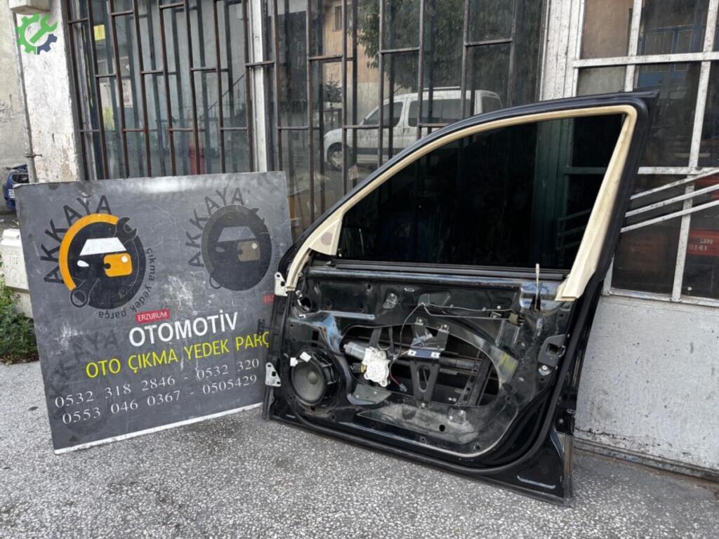 Mercedes-Benz E Serisi Sağ Kapı çıkma parça