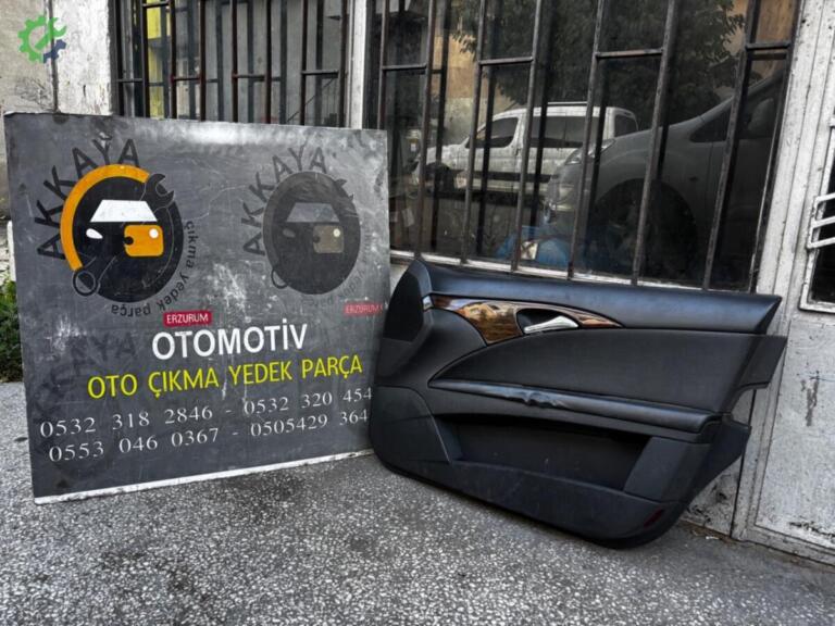 Mercedes-Benz E Serisi Kapı Döşemesi çıkma parça