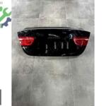 JAGUAR XE BAGAJ KAPAĞI SİYAH ORJİNAL HATASIZ