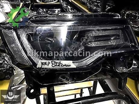 Jeep Grand Cherokee Sağ Ön Far çıkma parça