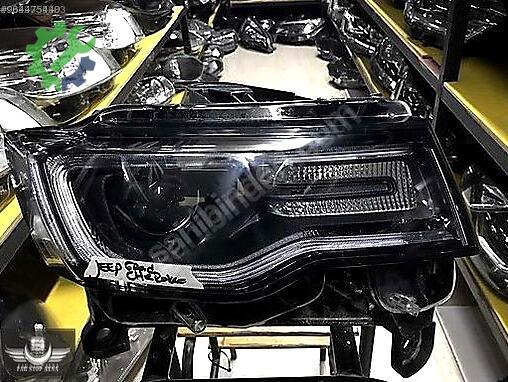 Jeep Grand Cherokee Sağ Ön Far çıkma parça