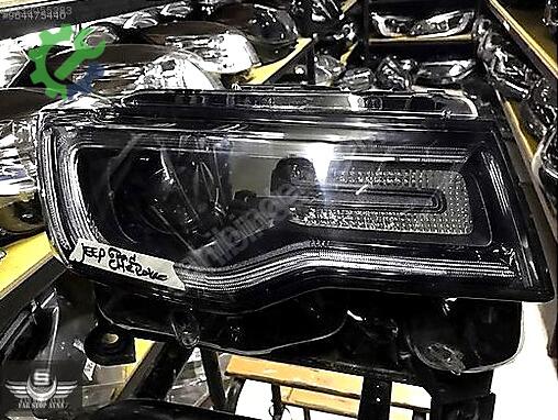Jeep Grand Cherokee Sağ Ön Far çıkma parça